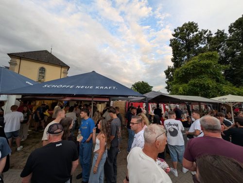 PXL 20250719 190032682-k